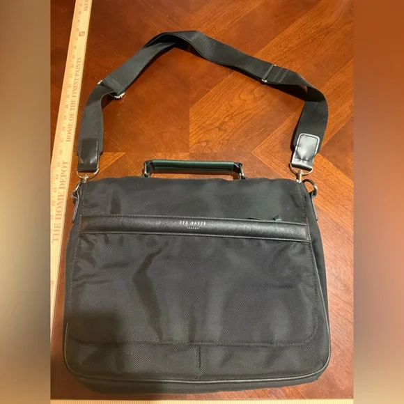 Ted Baker London Black tograin nylon document Messenger Bag - Picture 3 of 11